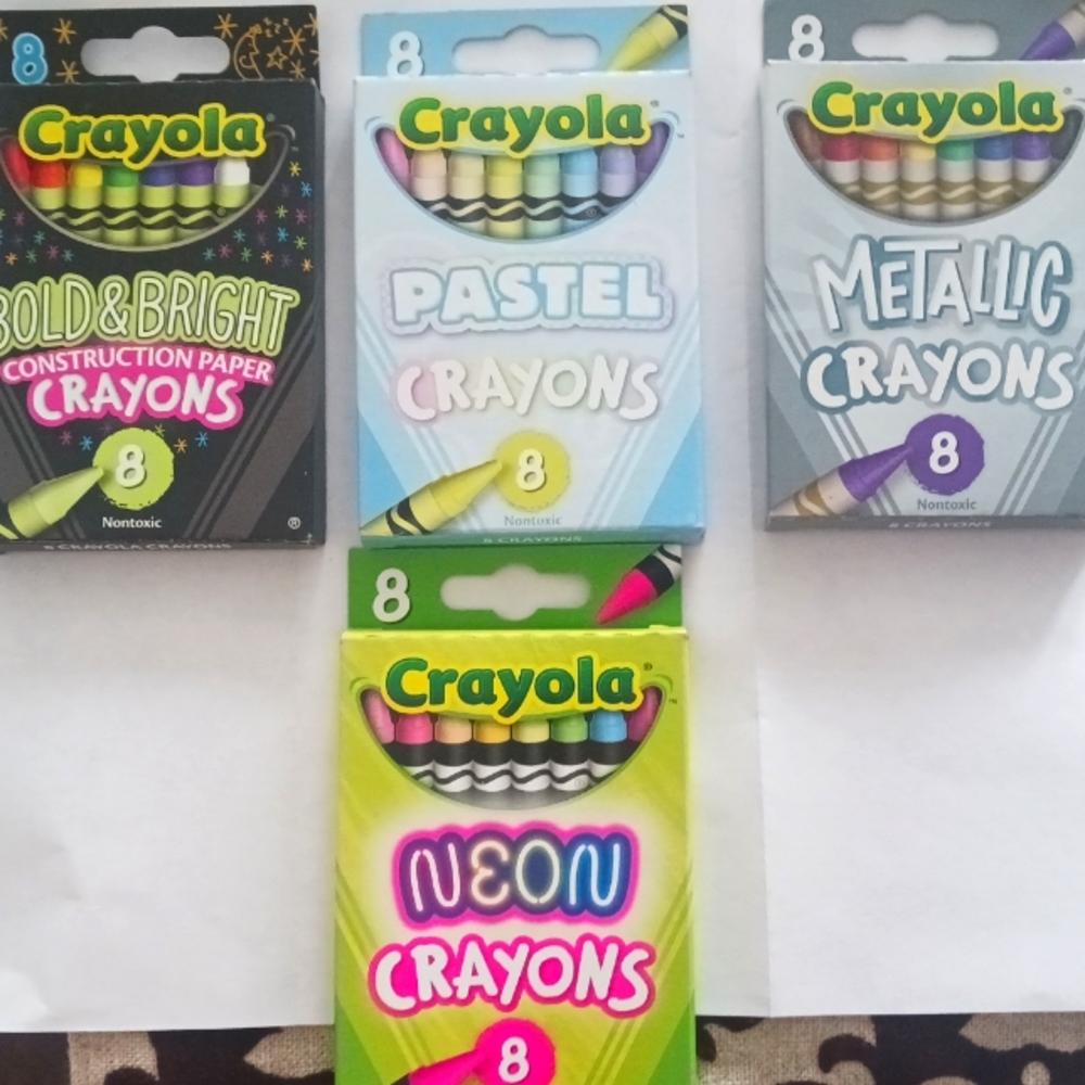 Lot of 4 Crayola crayons special colors!